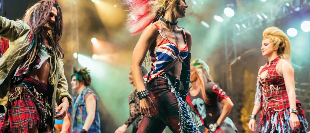 Fans van Bohemian Rhapsody, Radio Gaga en Under Pressure kunnen de Queen-musical "We will rock you" ervaren.