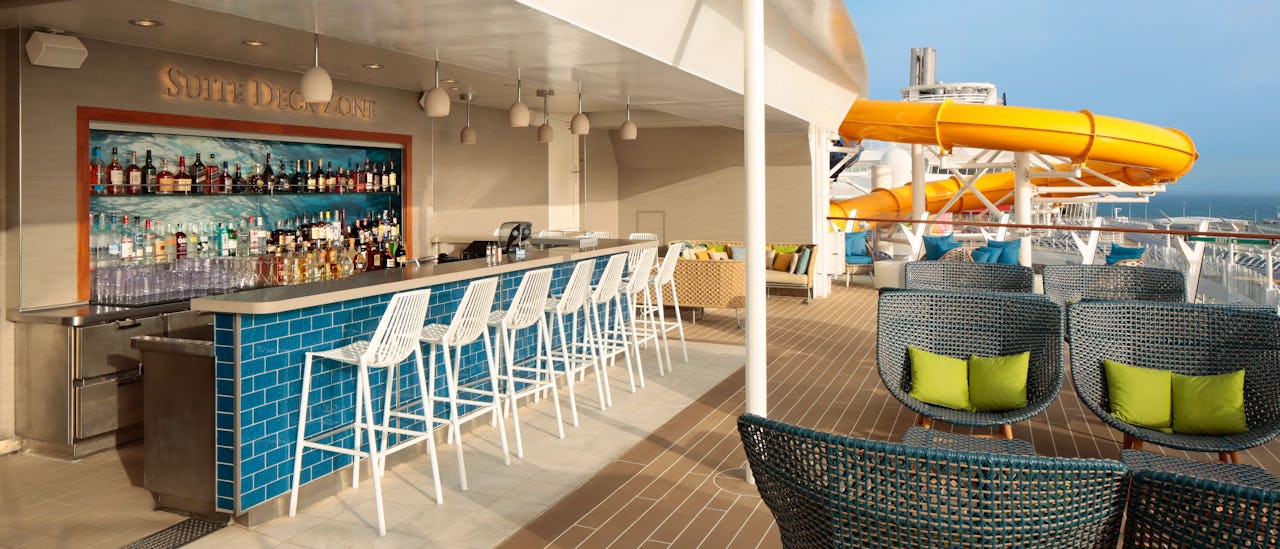 De 'Suite-wijk' is een exclusief vip-accommodatiecomplex met een eigen restaurant, bar-lounge en zonnedek