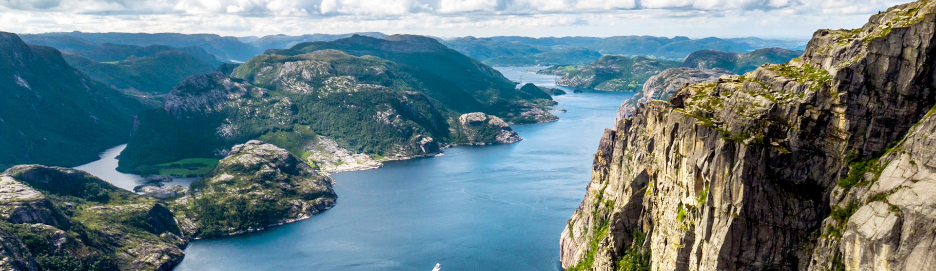 Noorse Fjorden vanaf boven gefotografeerd