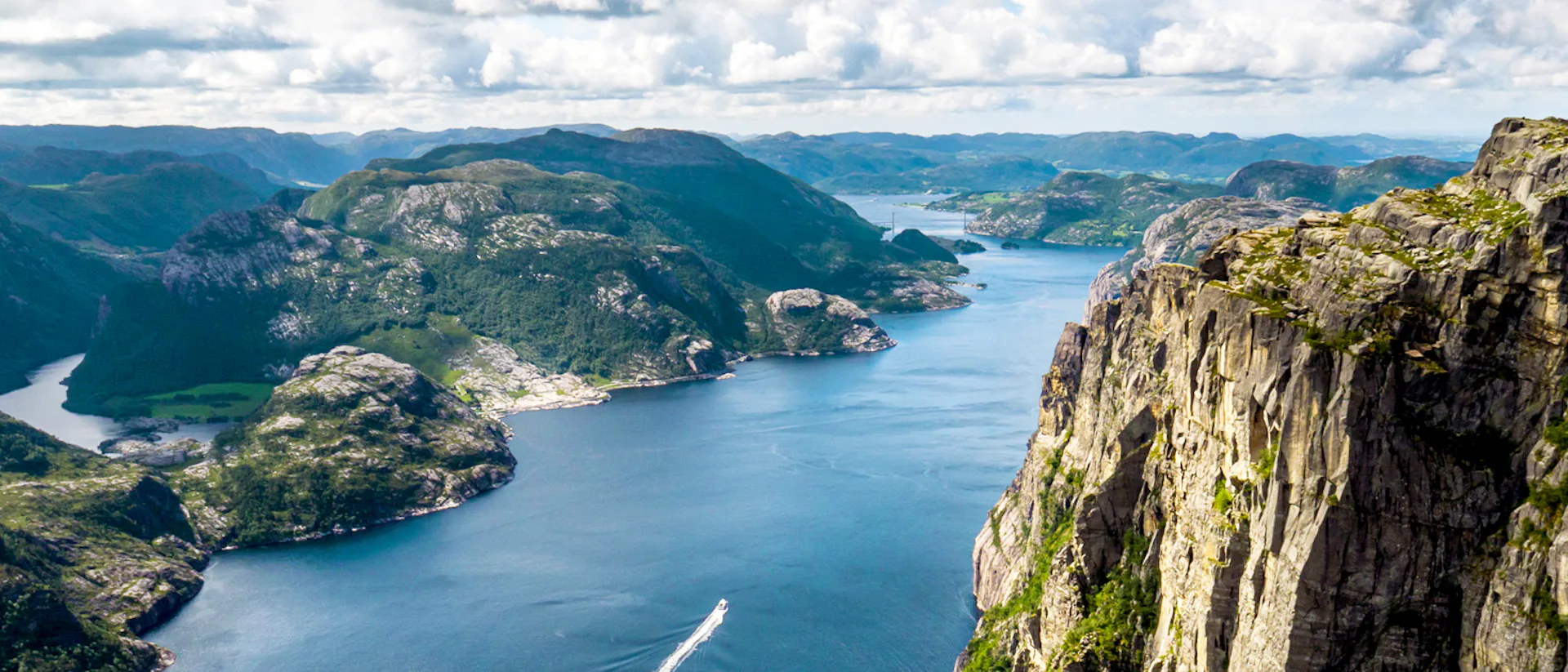 Noorse Fjorden vanaf boven gefotografeerd